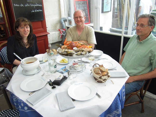 Repas la veille de ProAm4... typique de La Rochelle!